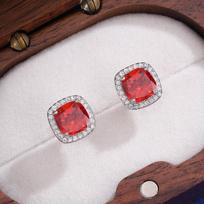 New Korean Classic Multiple Color Options Shining Dopamine-colored Zircon Square Stainless Steel Stud Earrings for Women Zircon raudona