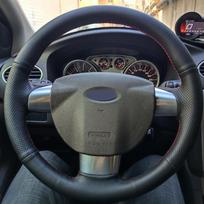 Juodos odos rankomis siūta automobilio vairo apdangalas Ford Focus 2 2005 2006 2007 2008 2009 2010 White Thread