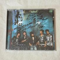 TVXQ's 2nd full album [Rising Sun] - Limited edition with all members' handwritten signatures.