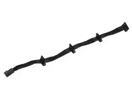 SilverStone 4 kontaktų „Molex“ ir 4 SATA jungčių prailginimo kabelis, 300 mm, juodas