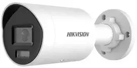 „Hikvision Pro“ serijos su „AcuSense DS-2CD2046G2H-IU(2.8mm)(eF) bullet IP apsaugos kamera lauko sąlygoms, 2688 x 1520 pikselių, montuojama ant lubų/sienos.