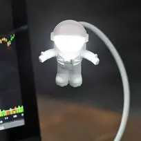 Astronauto USB lemputė (kartoninė dėžutė)