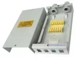 Optinė komutacinė sieninė dėžutė FTB-8SC (iki 8 skaidulų)