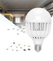Kombinuota LED apšvietimo lempa-uodų ir mašalų gaudyklė