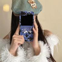 Phone Case For Samsung Galaxy Z Flip 6 5 4 3 Cute White Clouds Bracelet Straight Edge Cover For Samsung Z Flip6 ZFlip6 For Z Flip 5