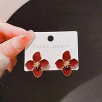 1pair French Style Vintage Luxurious Special-Shaped Faux Pearl C Design Earrings Suitable for Women Girl To Wear on Any Occasion