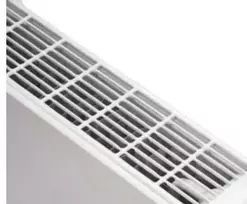 Termo Teknik „radia Plan4 22-600-1000“ – 1000 vnt., 4 x 1/2 coliai. Į komplektą įeina L formos guoliai ir priedų krepšys.