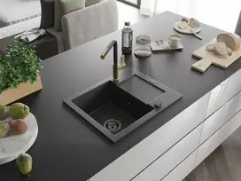 Granitinė virtuvinė plautuvė Mexen Enzo su maišytuvu ir sifonu, Juodas granite+Juodas/Gold