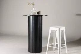 Venture Design Baro stalas, Härön, ⌀70 cm, Juodas