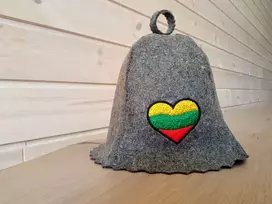 Pirties kepurė - lietuviška širdelė, pilka