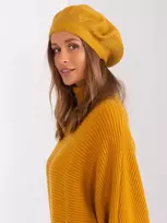 Kepurė tamsiai geltonas