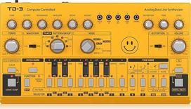 "Behringer TD-3-AM" analoginis bosinės linijos sintezatorius su VCO, VCF, 16 žingsnių sekvenceriu, iškraipymo efektais ir 16 balsų "Poly Chain