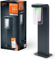 "LEDVANCE Smart+ Cascade Post" reguliuojamo apšvietimo LED grindų lempa tamsiai pilka, skirta naudoti lauke, su aukštos kokybės aliuminio korpusu, RGB spalvų valdymu, 10 W, 3000 Kelvinų šilta balta spalva, 420 liumenų, IP44, 50 cm