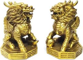 Feng Shui Kylin žalvario statula Namų dekoras Viena pora Qilin skulptūra Auksinis turtas Chi Lin Gyvenamasis kambarys Biuras (4" D x 3,6" Š x 5,2" V)
