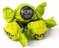 Pure Chocolate Tumšās šokolādes trifeles ar proteīna zemesriekstu krēma pildījumu 500g, PURE