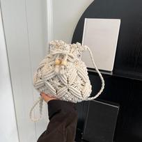 Austa rankinė Madinga Boho Tuščiavidurė Rankų darbo Kibiro formos Pečių krepšys Vasaros paplūdimio krepšys Megztas telefono dėklas 21x8x20cm smėlis