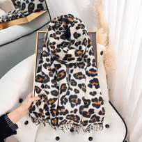 Klasikinis leopardo rašto kutais puoštas šalikas: Elegantiškas retro stilius, šiltas kašmyro imitacijos pluoštas rudeniui ir žiemai 67x180 juoda/balta