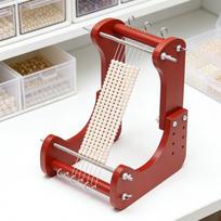 Karoliukų staklės Karoliukų vėrimas Ergonomiškas kampuotas dizainas Medinis stalas Rankinis mezgimas Lengvas surinkimas Audimas Pasidaryk pats