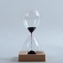 Magnetic Sand Hourglass Timer - Decompression Ornament & Gift for Men and Women 6*14cm Base 8*8*2cm juoda