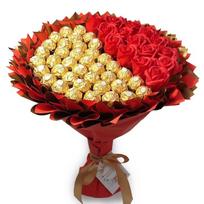 Bukiet Ferrero Rocher 40 Szt. I Róże. Prezent Na 40 Urodziny. Ślub.