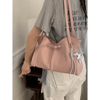 Sophisticated Underarm Bag - Simple Business Tote Bag with Large Capacity and Single Shoulder Strap With pendant violetinė