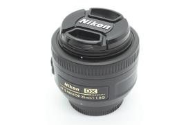 Nikon DX NIKKOR 35mm prime designed exclusively for Nikon DX format AF-S f/1.8G lens, cameras. juoda