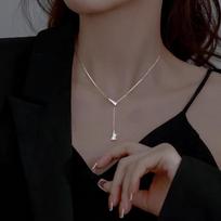 Triangle Necklace for Women, Niche Design, High-end, Light Luxury, Tassel, Geometric Collarbone Chain, New Style 40CM