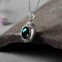 Beautiful Vintage Locket Large Green Crystal Women Necklace Fashion Charm Prom Party Jewelry Accessory Gift