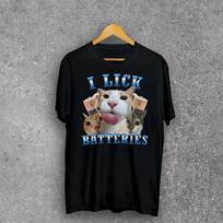 I Lick Batteries Funny Cat Meme T-shirt Silly Cats Shirt Brain Rot Tshirt Unhinged Shirts Cat Lover Gifts Cringe Weird Clothes S juoda