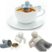Filtre à passoire à thé en silicone alimentaire et inodore pour tisane en forme de bonhomme prenant son bain dans la tasse pilka