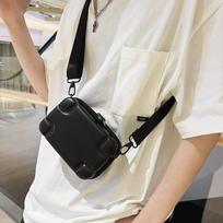Minimalist Men's Soft Leather Small Box Bag Lightweight Man Hard Shell Shoulder Bags Travel Phe Crossbody bags for Men juoda