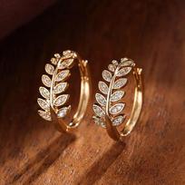 Huitan Simple Stylish Leaf Olive Small Hoop Earrings for Women Paved Shiny Crystal CZ Exquisite Girl Earrings Hot Trendy Zircon