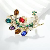 Peacock Women's Brooches Luxury Crystal Water Drop Brooches for Female Blue Red Rhinestone Bird Shape Metal Pins Clothing decor