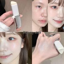 Kakashow Double-Headed Foundation & Highlight Stick: Lightweight, Non-Transfer Glow Concealer