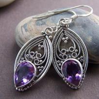 Retro Luxury Geometric Hollowed-out Water Drop-shaped Purple Crystal Dangle Earrings for Women Fashion Personality Zircon Gifts varis