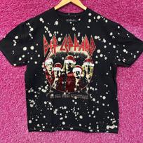 Def Leppard we all need Christmas bleach dye rock Tshirt size large S