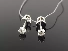 Best Diamonds Balto aukso auskarai su briliantais