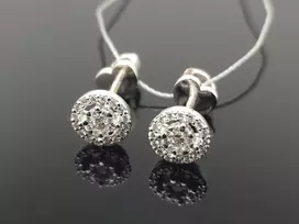Best Diamonds Balto aukso auskarai su briliantais