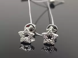 Best Diamonds Balto aukso auskarai su briliantais