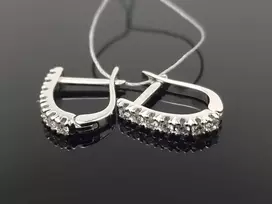 Best Diamonds Balto aukso auskarai su briliantais