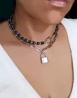 Handmade Tamsiai mėlynas gėlavandenio perlo kaklo vėrinys su pakabuku