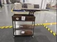 Promotions Šoninis staliukas 60x24x67,5 cm rudas juodas, su laikymo vieta, metalas