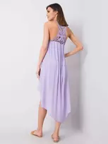 Šviesiai violetinės spalvos suknelė