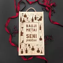 Medinė 2 butelių dėžė "Nauji metai - seni įpročiai"