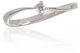 Auksinis žiedas su brangakmeniais. Metalas: Baltas Auksas. Praba: 585°. Akmuo: Briliantai - 17.5 - 1.36 g. - Briliantai (0,07Ct)