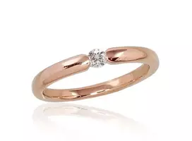 Auksinis žiedas su brangakmeniais. Metalas: Raudonas Auksas. Praba: 585°. Akmuo: Briliantai - 17.5 - 2.71 g. - Briliantai (0,08Ct)