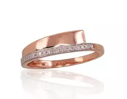 Auksinis žiedas su brangakmeniais. Metalas: Raudonas Auksas. Praba: 585°. Akmuo: Briliantai - 17 - 1.92 g. - Briliantai (0,063Ct)