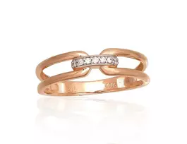 Auksinis žiedas su brangakmeniais. Metalas: Raudonas Auksas. Praba: 585°. Akmuo: Briliantai - 17.5 - 2.21 g. - Briliantai (0,036Ct)