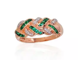 Auksinis žiedas su brangakmeniais. Metalas: Raudonas Auksas. Praba: 585°. Akmuo: Briliantai , Smaragdas - 19.5 - 3.62 g. - Briliantai (0,036Ct), Smaragdas (0,3Ct)