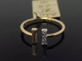 Auksinis žiedas su tarpeliu Praba: 585